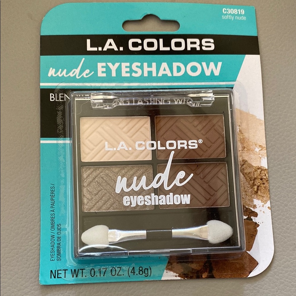 Softly Nudes eyeshadow quad compact